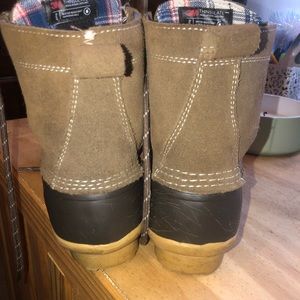 Sold duck boots